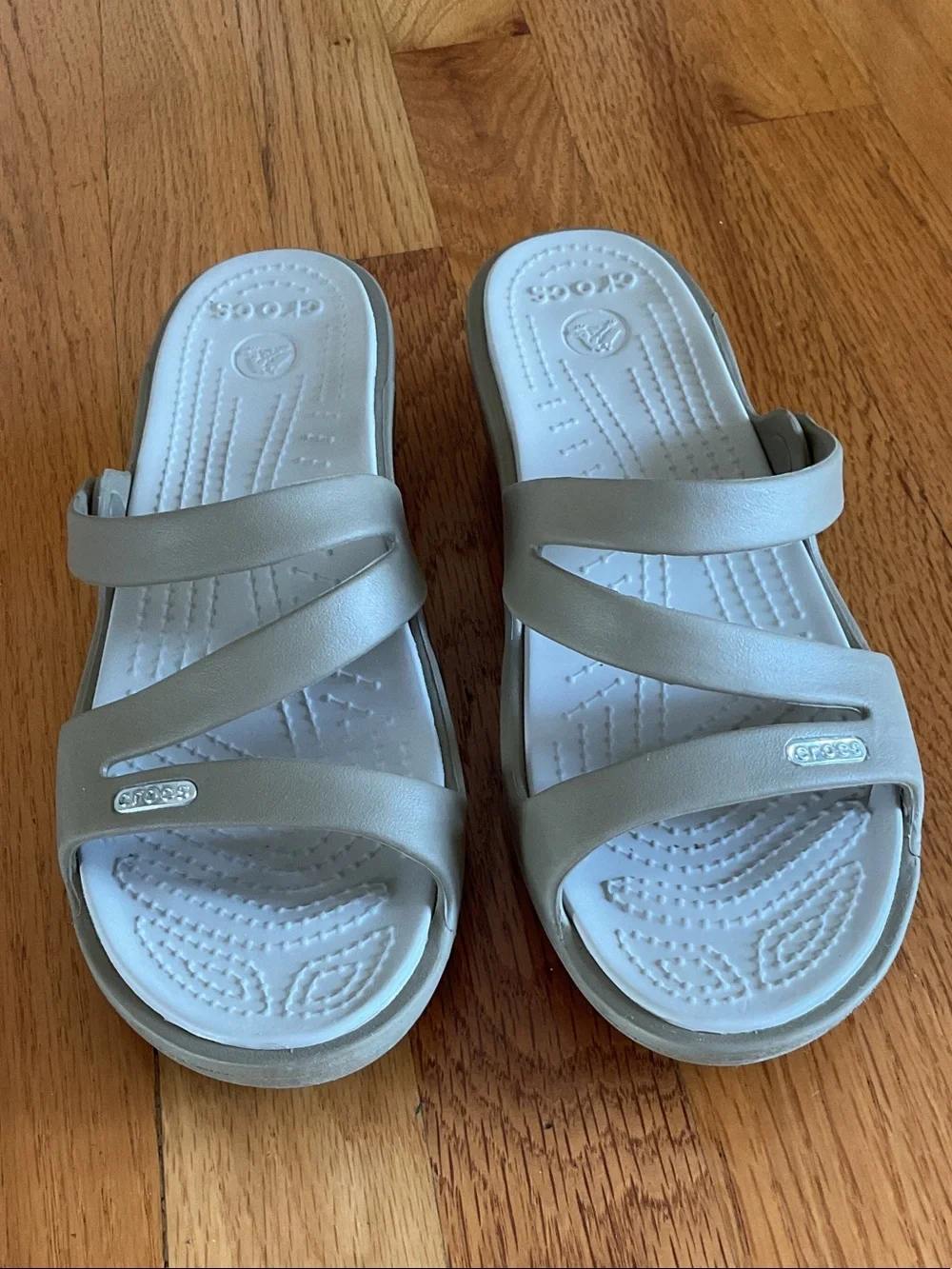 CROCS Women's Light Gray Wedge Sandals